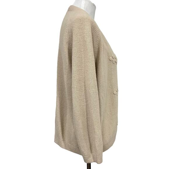 RosaLee Women’s Vintage Cardigan Sweater Originals of California Beige Flowers - Picture 6 of 7